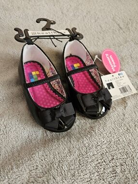 Baby Girls Black Mary Jane Flats with Pink Insole Size 4